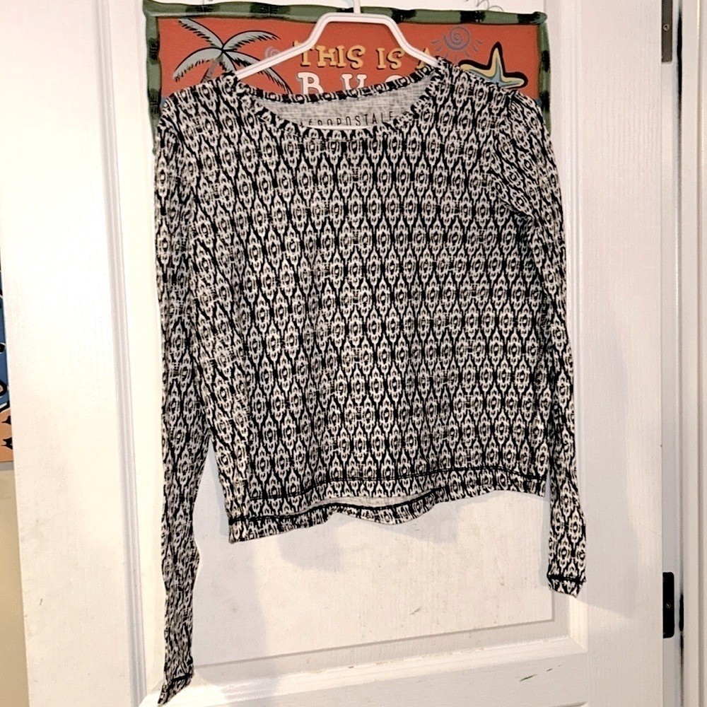 ✨SALE AEROPOSTALE PATTERN LONG SLEEVE